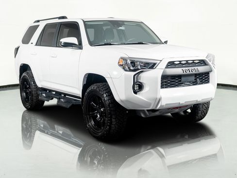 Used 2023 Toyota 4Runner SR5 image 4