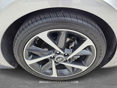 Used 2022 Hyundai Sonata SEL Plus w/ Cargo Package FWD image 9