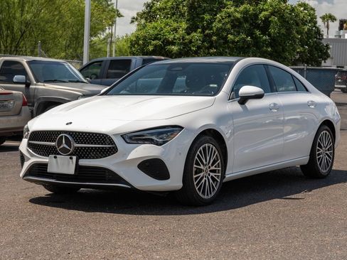 Used 2025 Mercedes-Benz CLA 250 image 3