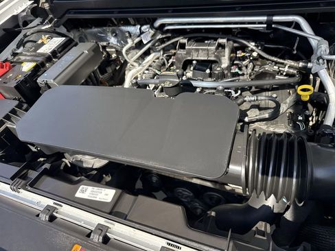 Used 2023 Chevrolet Colorado W/T image 25