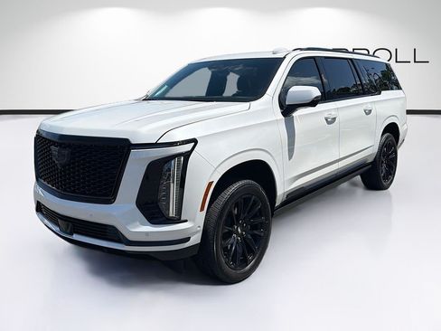 Certified 2025 Cadillac Escalade ESV Sport w/ Touring Package AWD/4WD image 8