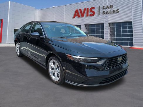 Used 2025 Honda Accord LX image 3
