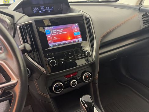 Used 2020 Subaru Crosstrek 2.0i Premium w/ Moonroof Package 2 image 2