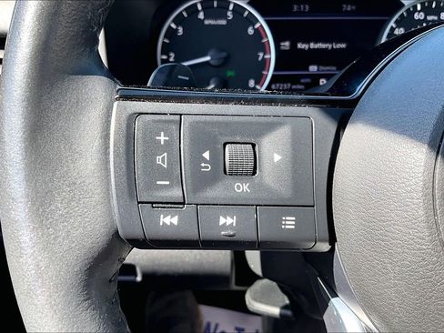 Used 2023 Nissan Rogue SL w/ SL Premium Package AWD/4WD image 19