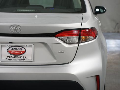 Certified 2024 Toyota Corolla LE FWD image 10