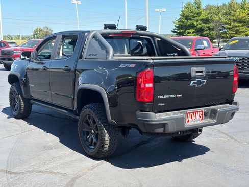 Used 2018 Chevrolet Colorado ZR2 w/ ZR2 Midnight Special Edition AWD/4WD image 5
