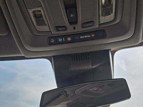 Used 2023 Chevrolet Silverado 1500 LT Trail Boss w/ Convenience Package II image 18