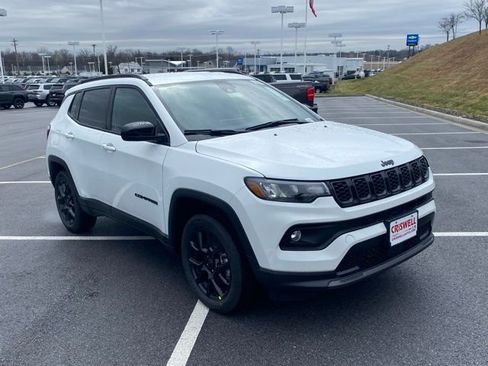 New 2026 Jeep Compass Latitude image 2