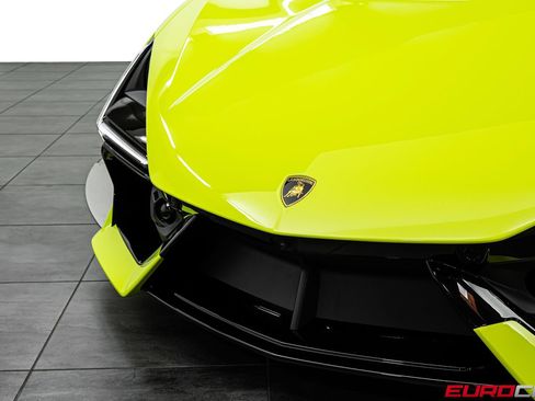Used 2025 Lamborghini Revuelto AWD/4WD image 14