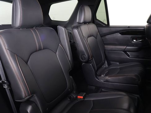Used 2024 Honda Pilot TrailSport image 36
