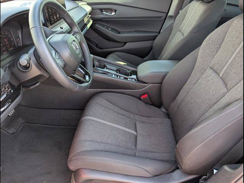 Used 2025 Honda Accord Sport image 11