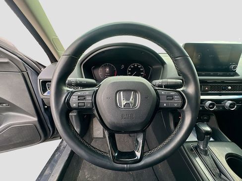 Used 2022 Honda Civic EX image 11