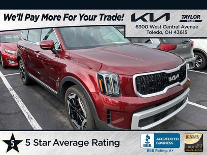 Used 2024 Kia Telluride EX w/ EX Captain's Chair Package