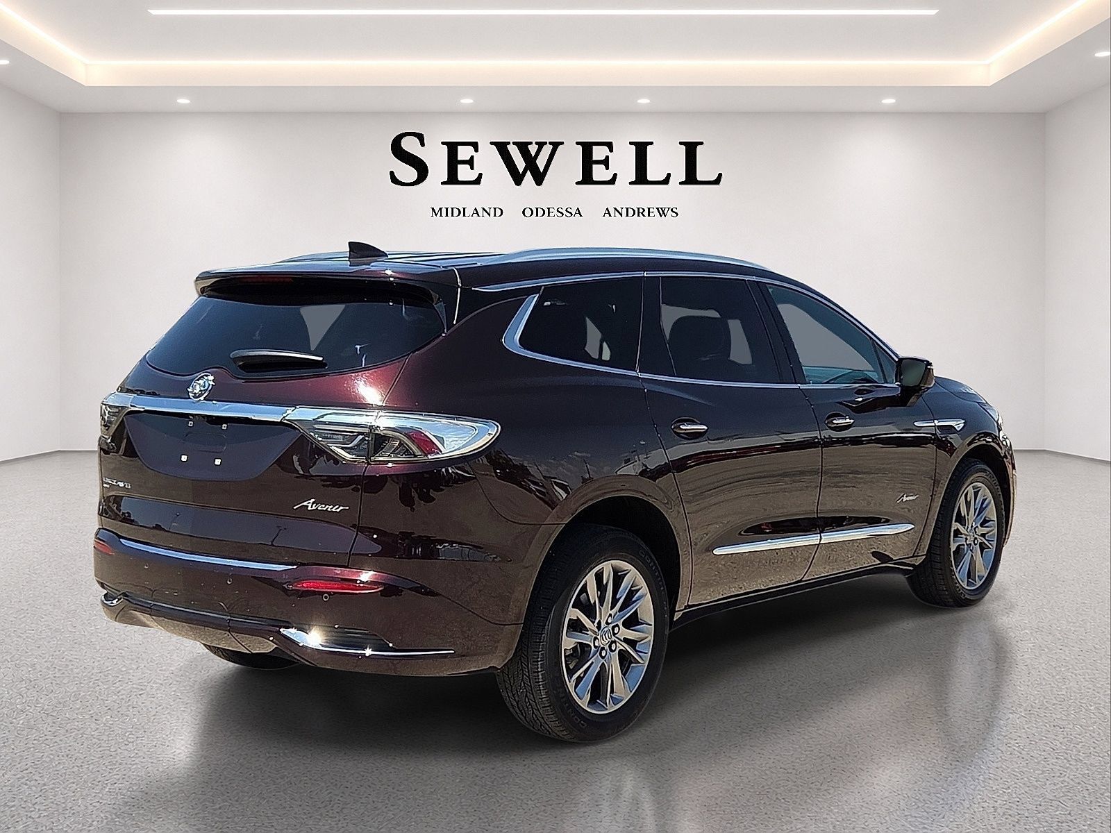 Used 2023 Buick Enclave Avenir AWD/4WD image 4