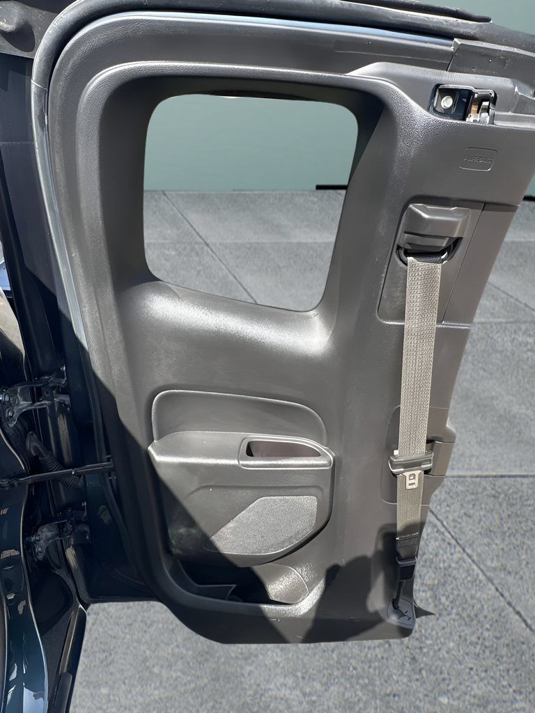 Used 2019 Chevrolet Colorado W/T RWD image 15