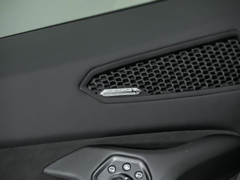 Used 2020 Lamborghini Huracan EVO image 22