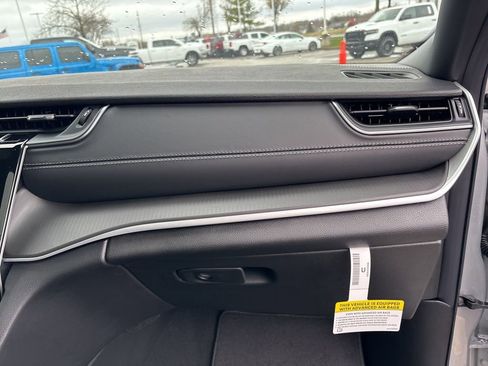 New 2026 Jeep Grand Cherokee L Laredo image 54