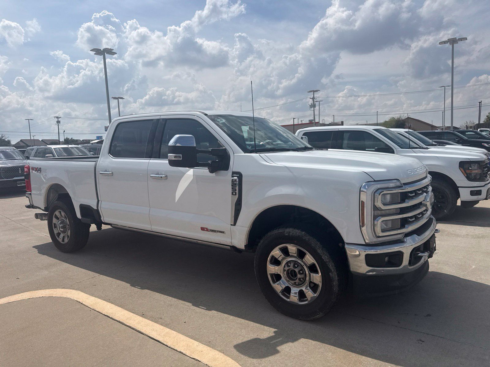 Used 2024 Ford F250 Lariat w/ Lariat Ultimate Package AWD/4WD image 3