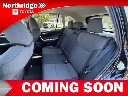Used 2020 Toyota RAV4 XLE w/ Convenience Package FWD image 7