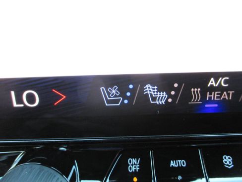 Used 2026 Chevrolet Blazer EV RS w/ Super Cruise Package AWD/4WD image 21