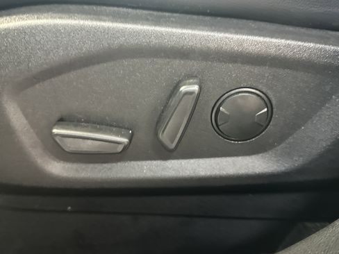 Used 2023 Ford Edge SEL w/ Convenience Package image 19