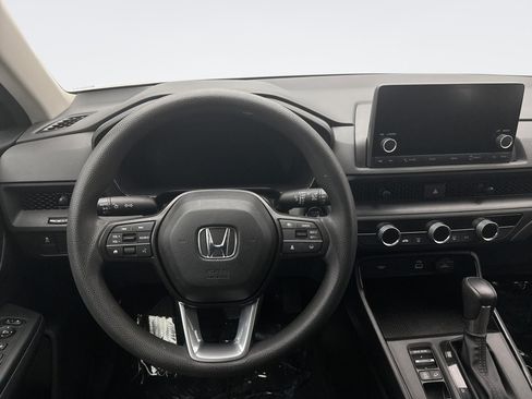 Used 2024 Honda CR-V LX image 12