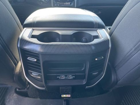 Used 2025 RAM 1500 Big Horn AWD/4WD image 8