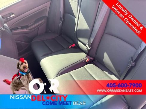 Used 2025 Nissan Altima 2.5 SL FWD image 11