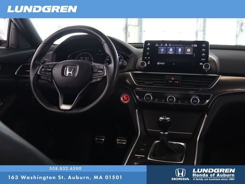 Used 2019 Honda Accord Sport image 4