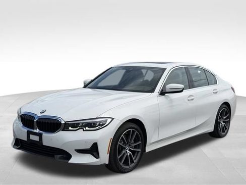 Used 2019 BMW 330i xDrive Sedan w/ Convenience Package AWD/4WD image 3