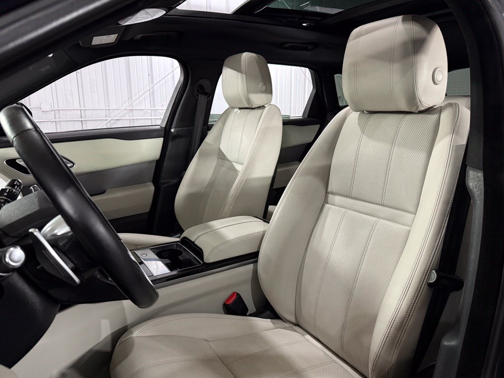 Used 2018 Land Rover Range Rover Velar R-Dynamic SE AWD/4WD image 17