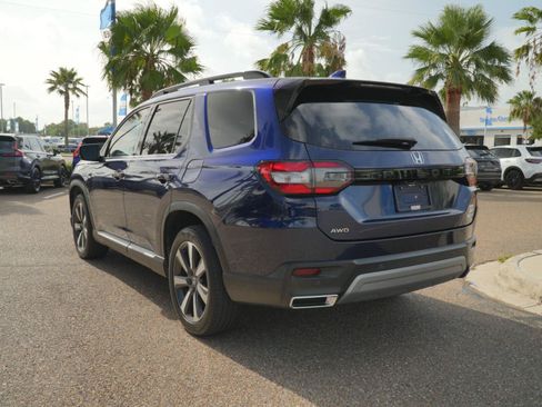 Used 2023 Honda Pilot Touring image 14