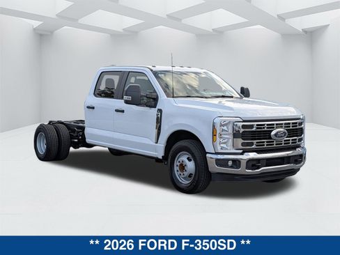 New 2026 Ford F350 XL w/ XL Chrome Package image 3