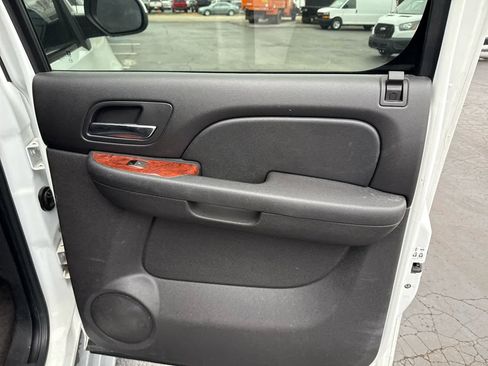 Used 2011 Chevrolet Avalanche LT w/ Luxury Package image 23