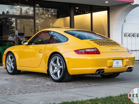 Used 2005 Porsche 911 Carrera image 4