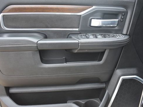 Used 2024 RAM 3500 Laramie AWD/4WD image 15