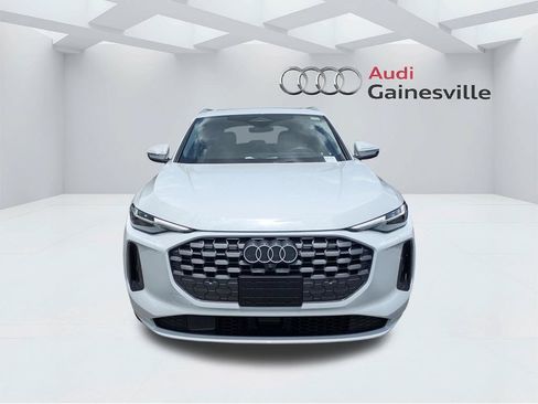 Used 2025 Audi Q5 Premium w/ Premium Plus AWD/4WD image 11
