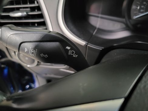 Used 2020 Ford Edge SEL FWD image 26