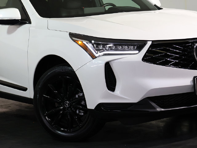 Used 2025 Acura RDX SH-AWD image 8