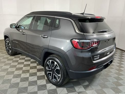 Used 2022 Jeep Compass Limited AWD/4WD image 10