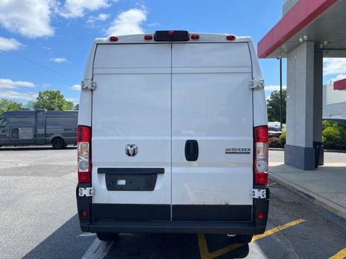 Used 2023 RAM ProMaster 2500 image 6
