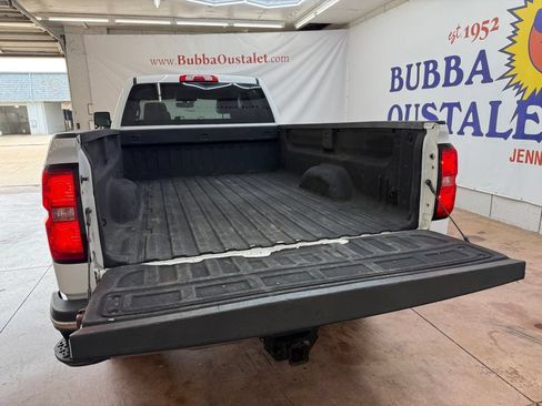 Used 2019 Chevrolet Silverado 2500 W/T RWD image 15
