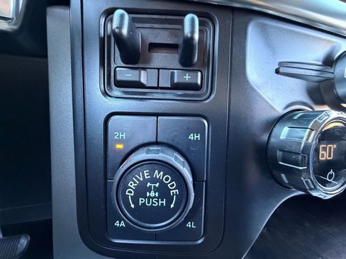 Used 2021 Ford F150 Lariat w/ Equipment Group 502A High image 27