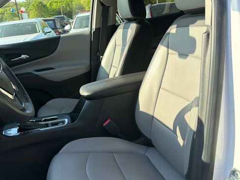 Used 2018 Chevrolet Equinox Premier FWD image 12