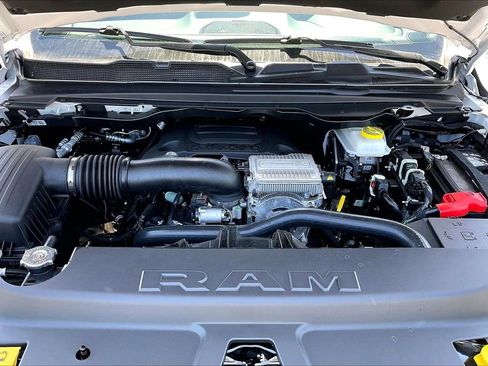 New 2026 RAM 1500 4x4 Crew Cab image 36