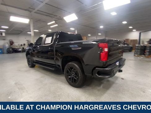 Certified 2025 Chevrolet Silverado 1500 LT Trail Boss w/ Dark Appearance Package AWD/4WD image 9