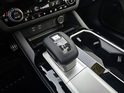 New 2026 Mitsubishi Outlander SEL image 23