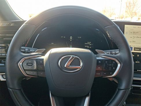 Used 2025 Lexus RX 350 Premium image 19