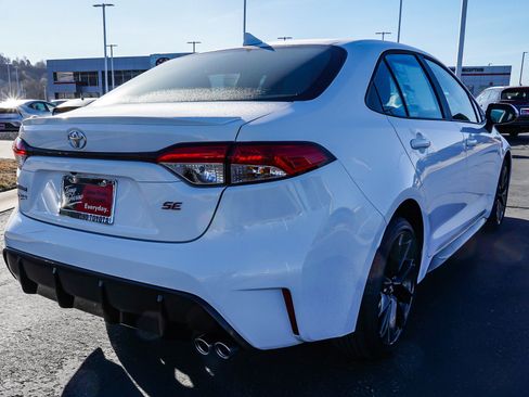 New 2026 Toyota Corolla SE image 8