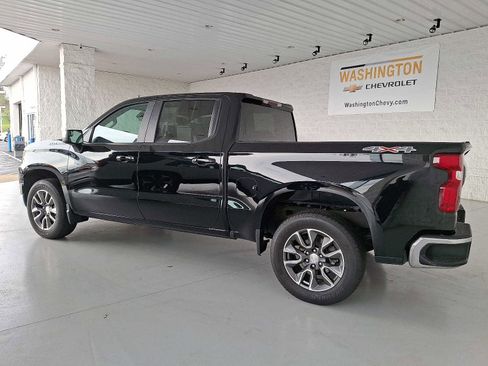 Used 2024 Chevrolet Silverado 1500 LT AWD/4WD image 4